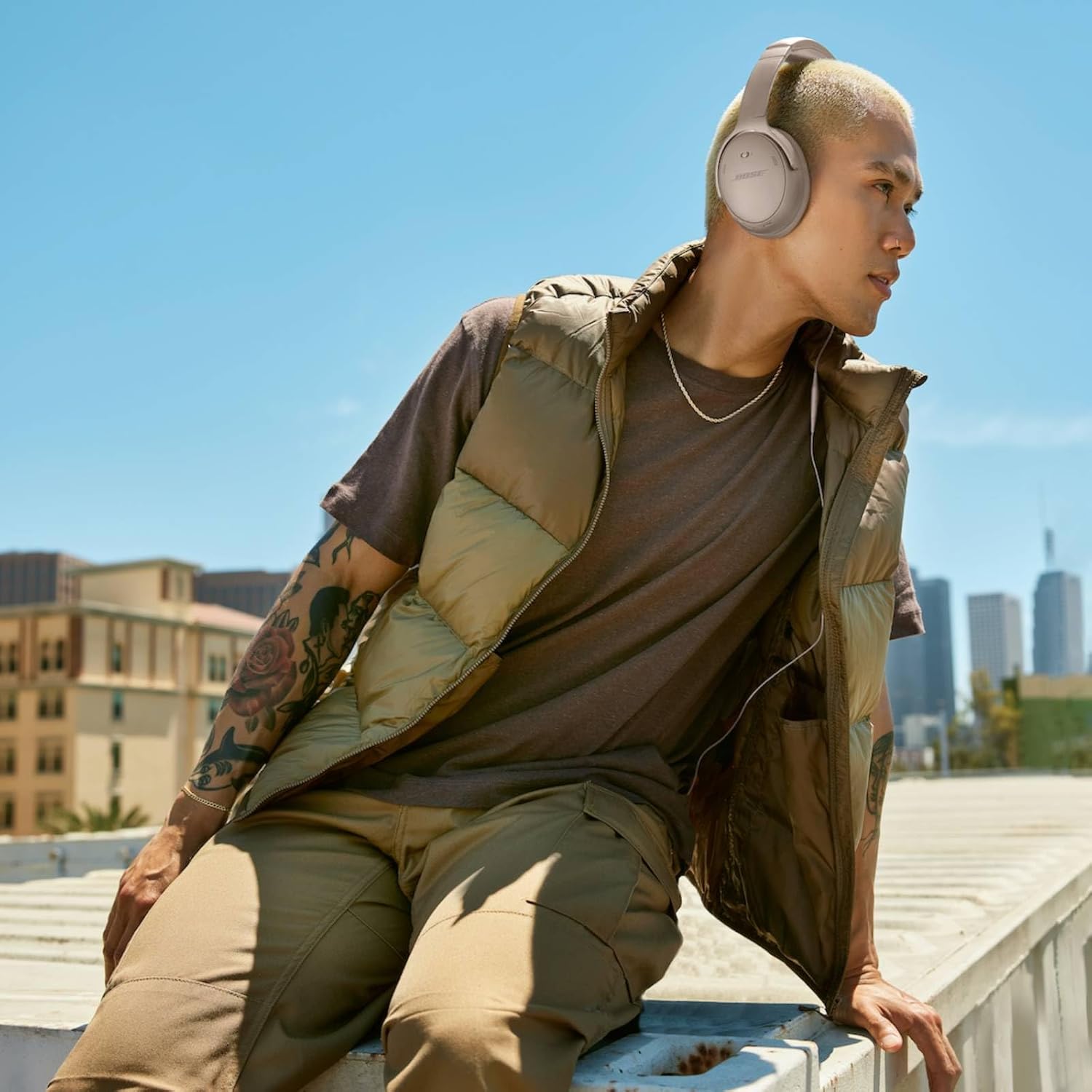 Bose QuietComfort 45 Bluetooth Wireless Noise Cancelling Headphones - Triple Black (Renewed) - Image 3